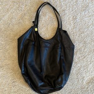 Hobo leather slouch tote bag. 100% Leather. EUC